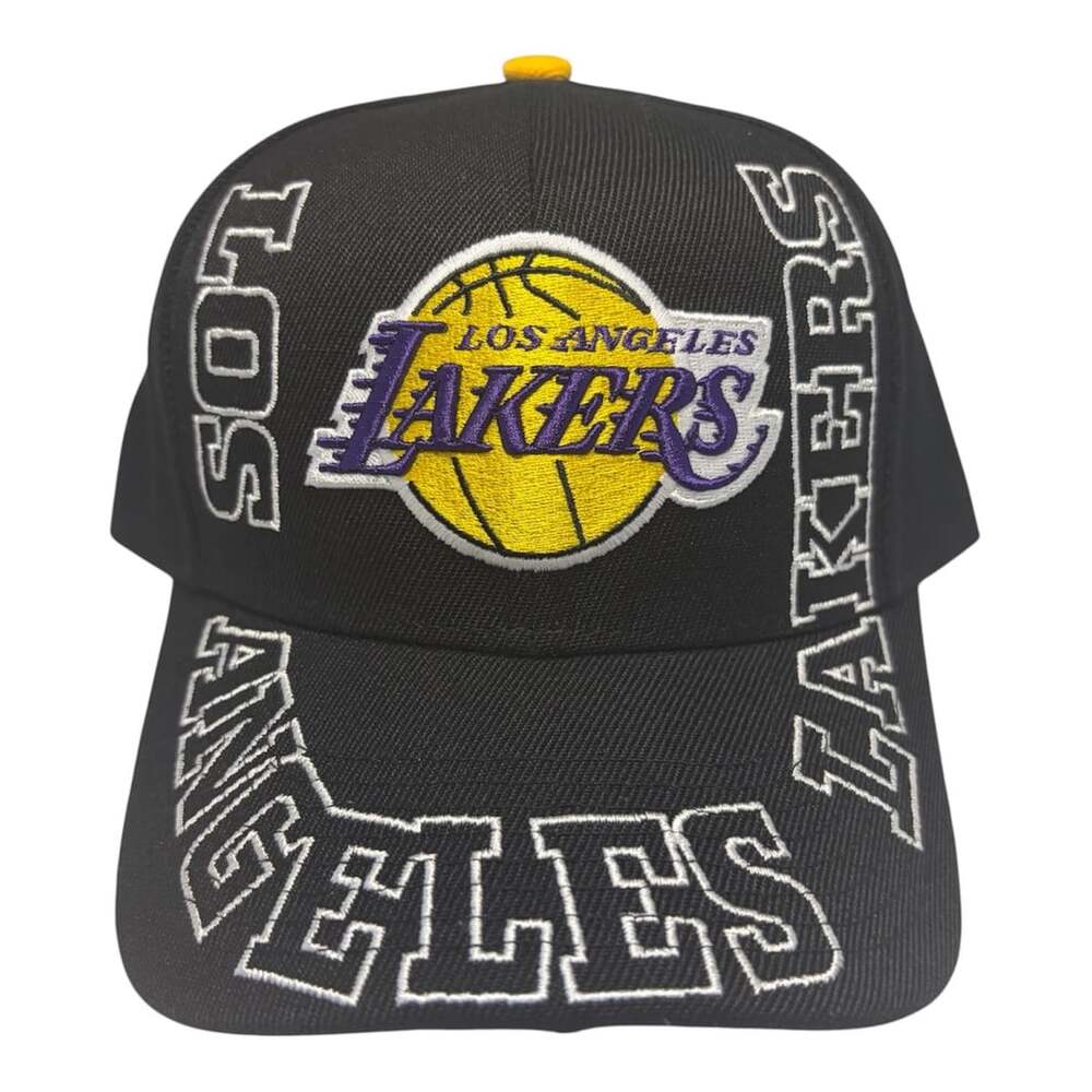 Mitchell & Ness Los Angeles Lakers Around The Way Pro Snapback Hat OSFA